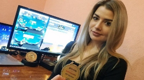 За победу в Кубке Хмельницкого Мисс PokerMatch получила 180 000₴