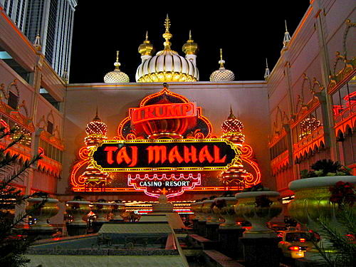 Когда Trump Taj Mahal будет вновь запущен?