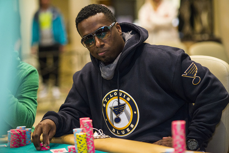Морис Хоукинс — некрасивая история с бэкингом, а также новички в PokerStars Team Online